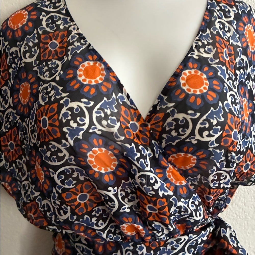 Escada Silk Short Sleeve Floral Wrap Blouse 36/S - Picture 4 of 15